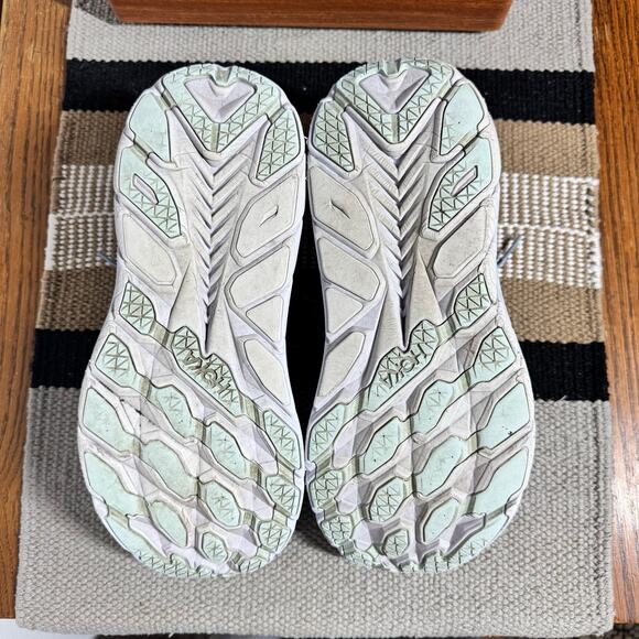 Hoka One One Sneaker Clifton 8 Running Shoes Blue/Gray Women 9.5D Running Walk - Picture 4 of 10